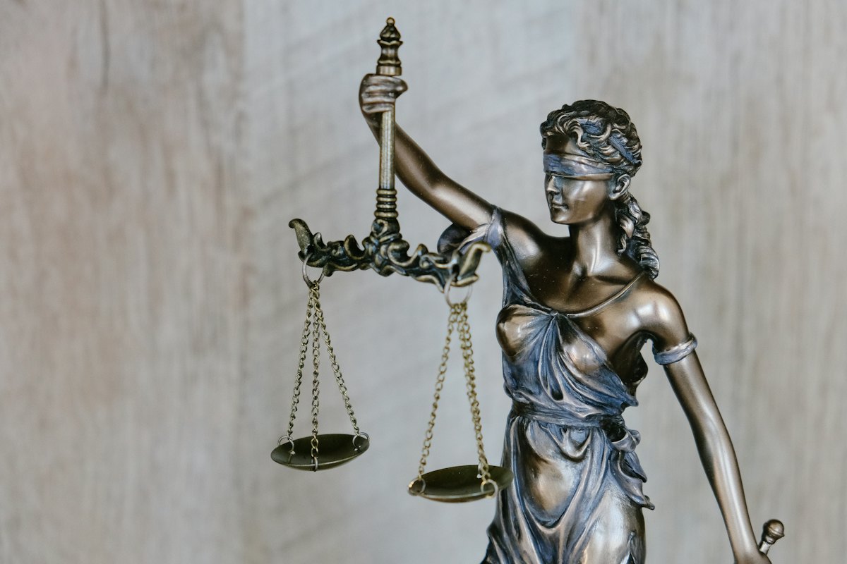 Attorneys & legal offices